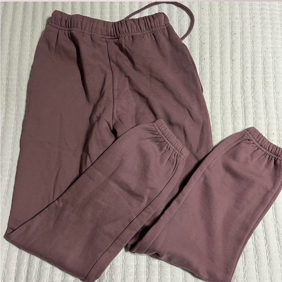 Rare Beauty Mauve Joggers - Picture 4 of 4